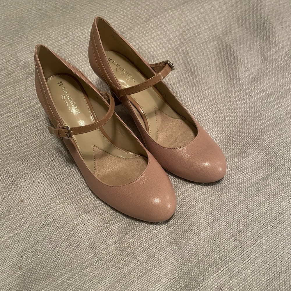 Naturalizer Pink Mary Jane Heels